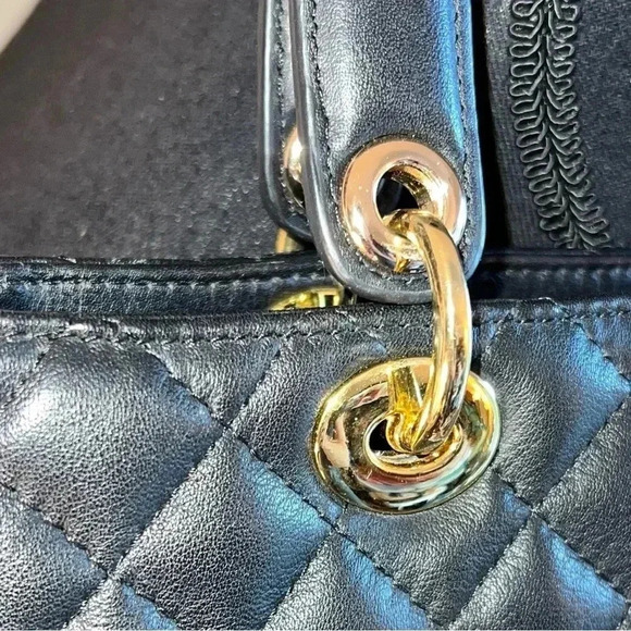 St. John Women's Black Leather Quilted Handbag
Purse Gold Tone hardware W/ Charm - Picture 7 of 16